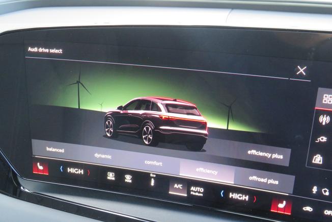 AUDI Q6 E-Tron Photo 19