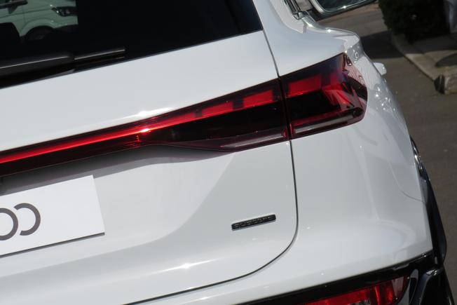 AUDI Q6 E-Tron Photo 35