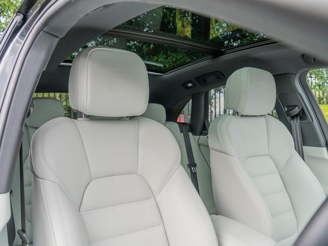 PORSCHE Macan Photo 10