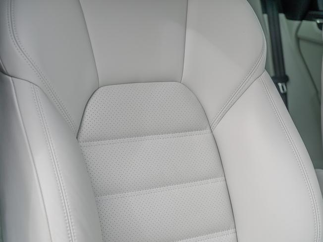 PORSCHE Macan Photo 11