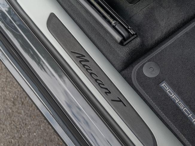 PORSCHE Macan Photo 29