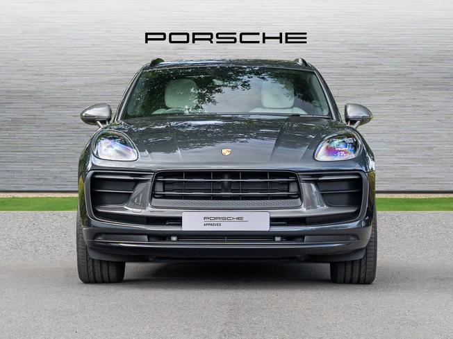 PORSCHE Macan Photo 6
