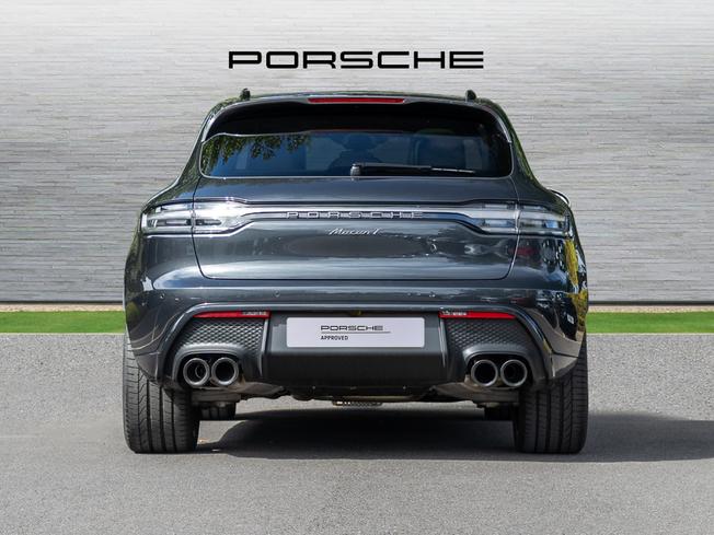 PORSCHE Macan Photo 7