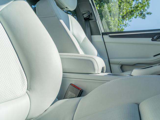PORSCHE Macan Photo 12