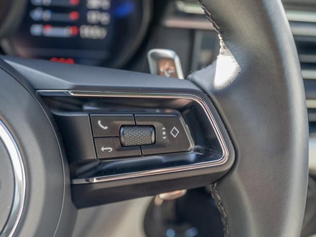 PORSCHE Macan Photo 18