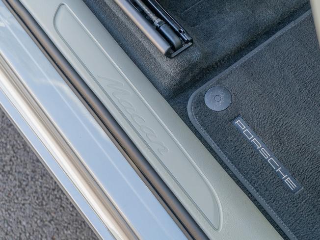 PORSCHE Macan Photo 31
