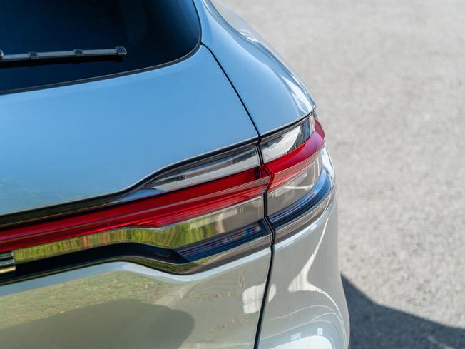 PORSCHE Macan Photo 41