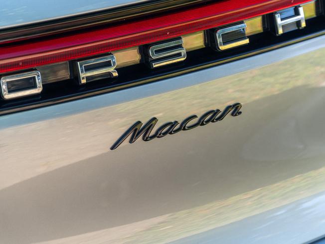 PORSCHE Macan Photo 43