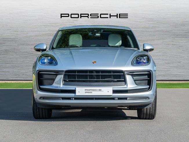PORSCHE Macan Photo 6