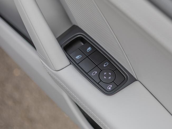 PORSCHE 911 Photo 14