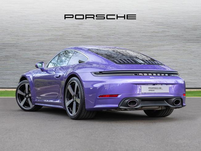 PORSCHE 911 Photo 2