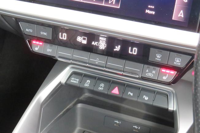 Audi S3 Photo 23