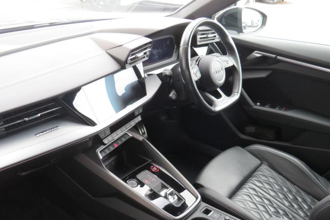 Audi S3 Photo 34
