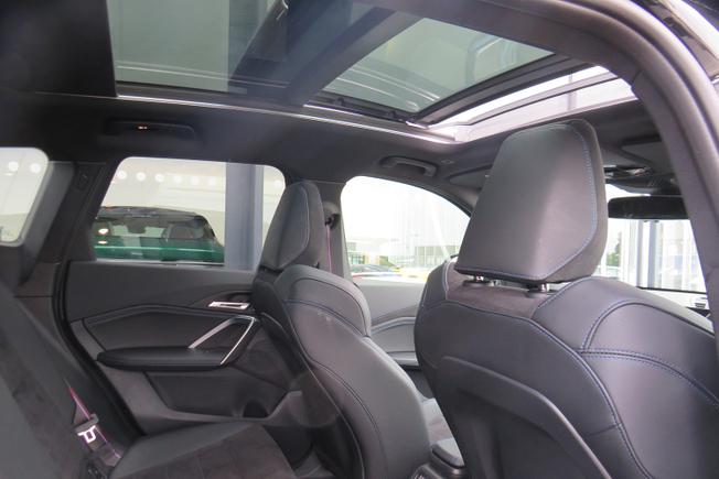 BMW Ix1 Photo 24