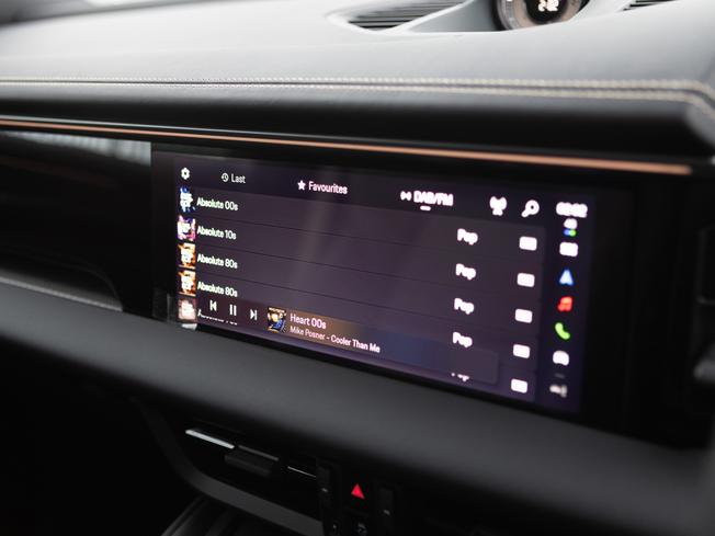 PORSCHE Macan Photo 18