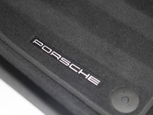 PORSCHE Macan Photo 31