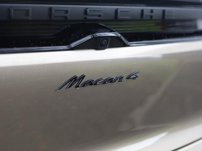 PORSCHE Macan Photo 37