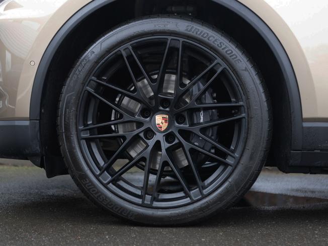 PORSCHE Macan Photo 4