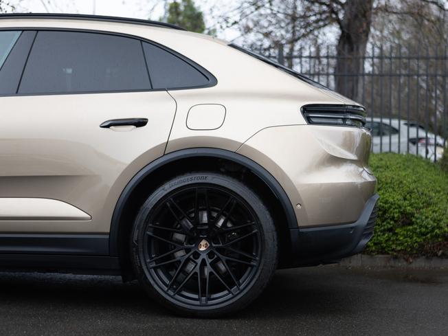 PORSCHE Macan Photo 40