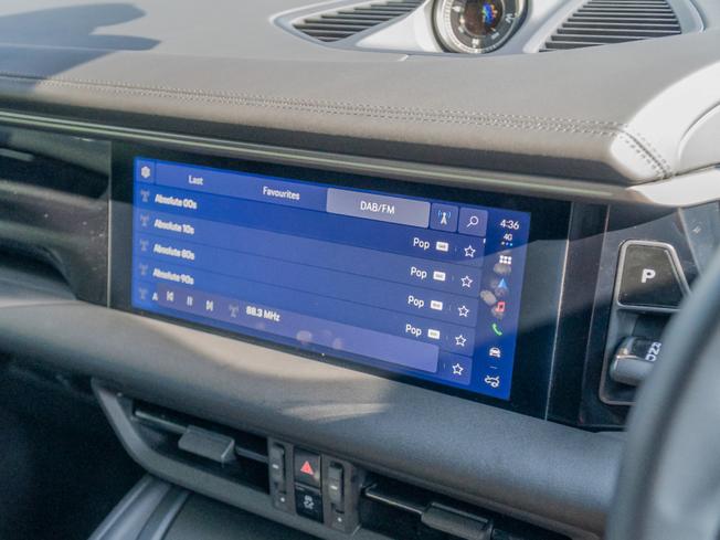 PORSCHE Macan Photo 22