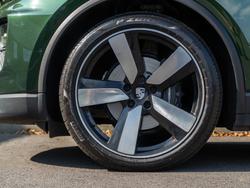 PORSCHE Macan Photo 4