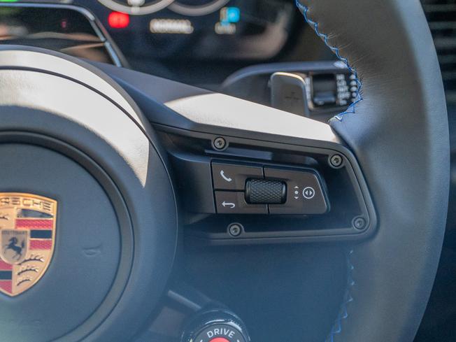PORSCHE 911 Photo 25