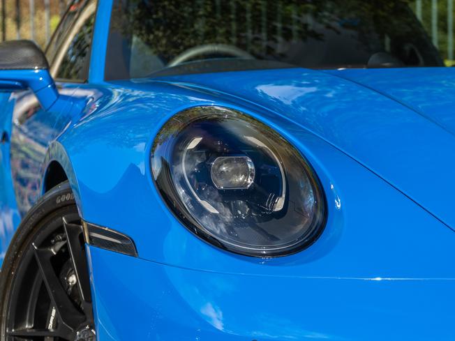 PORSCHE 911 Photo 36