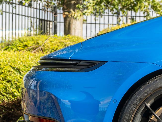 PORSCHE 911 Photo 42