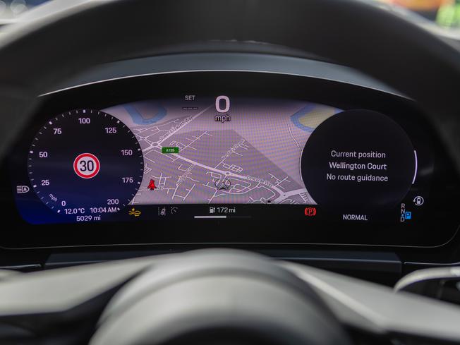 PORSCHE Macan Photo 15