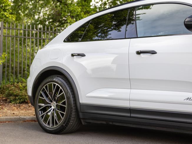 PORSCHE Macan Photo 35