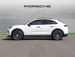 PORSCHE Macan Photo 5