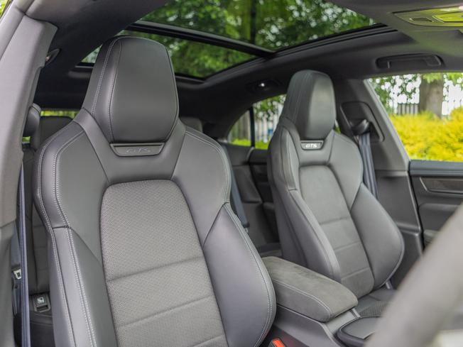 PORSCHE Macan Photo 10