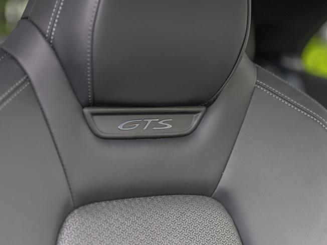 PORSCHE Macan Photo 14