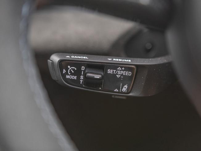 PORSCHE Macan Photo 18