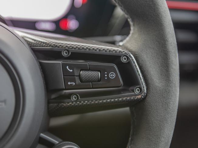 PORSCHE Macan Photo 19