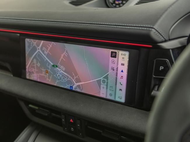 PORSCHE Macan Photo 25