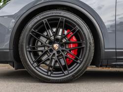PORSCHE Macan Photo 4
