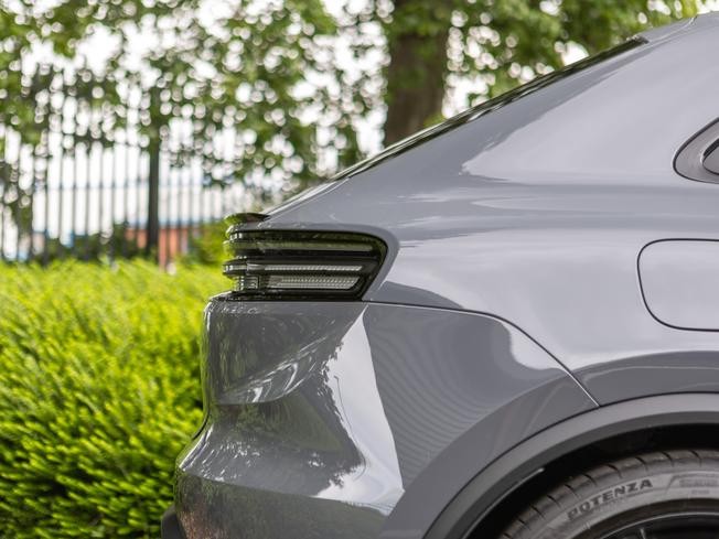 PORSCHE Macan Photo 41