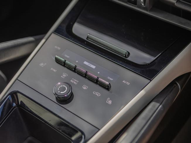 PORSCHE Cayenne Photo 24