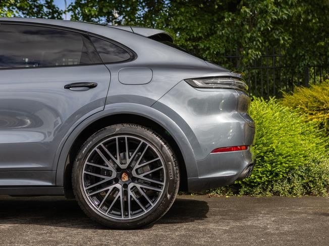 PORSCHE Cayenne Photo 40