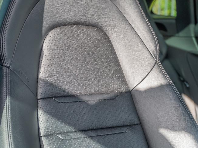 Porsche Panamera Photo 11