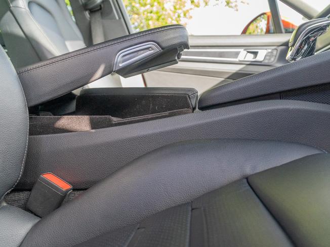 Porsche Panamera Photo 19
