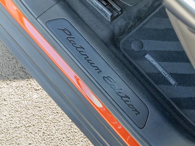 Porsche Panamera Photo 21
