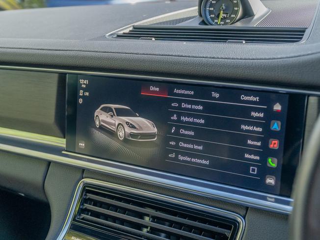 Porsche Panamera Photo 27
