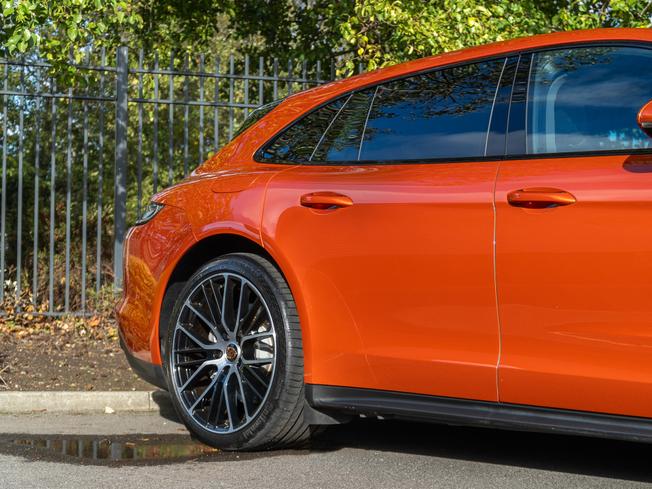 Porsche Panamera Photo 35