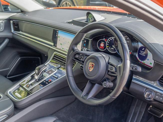 Porsche Panamera Photo 8