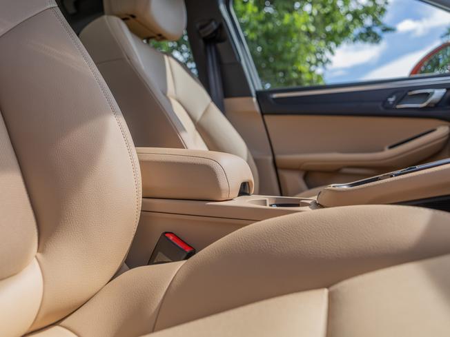 PORSCHE Macan Photo 11