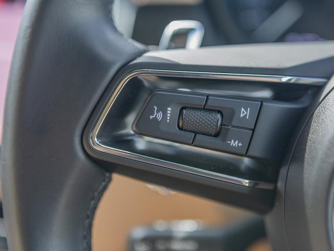 PORSCHE Macan Photo 17