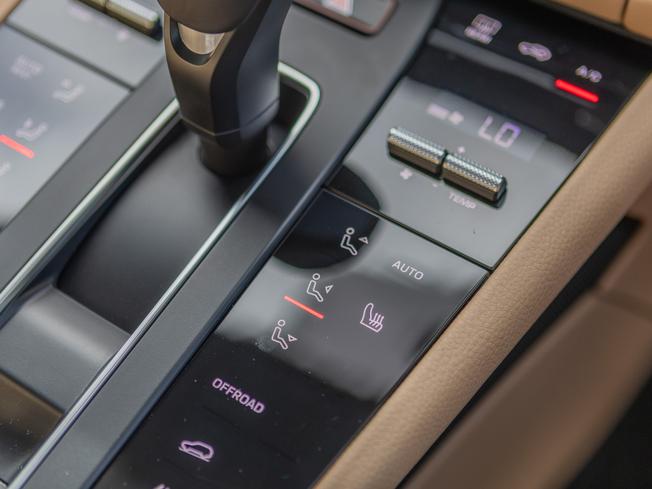 PORSCHE Macan Photo 22