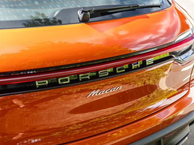 PORSCHE Macan Photo 39